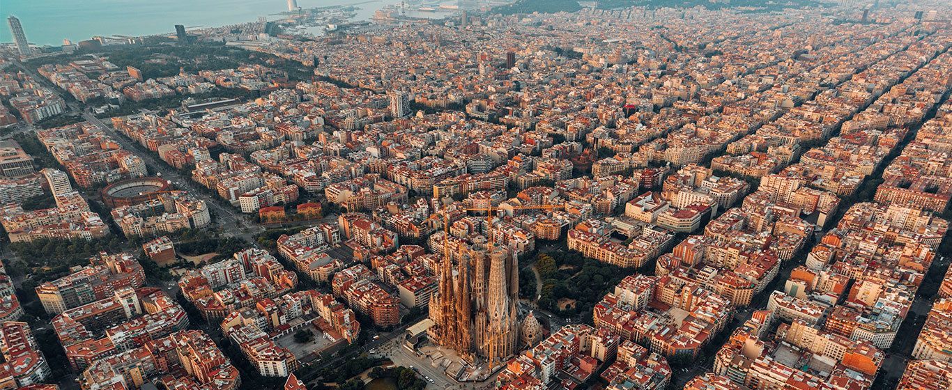 Live Barcelona! We'll take care of the transport